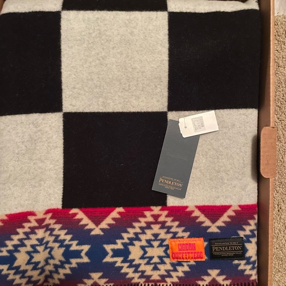 Pendleton Bedding Pendleton X Urban Outfitters Wool Queen Blanket